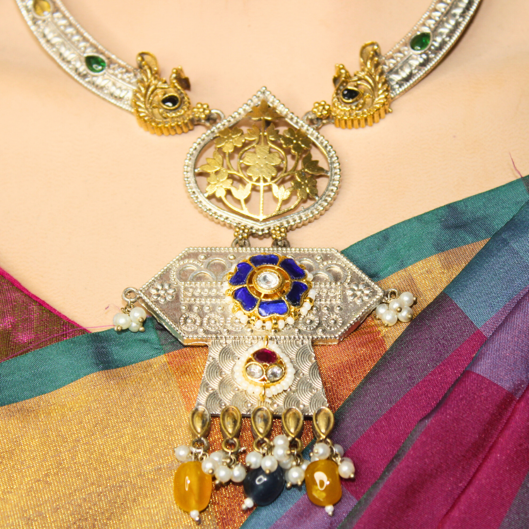 RAJWADI DUAL-TONE PACHI KUNDAN NECKLACE SET