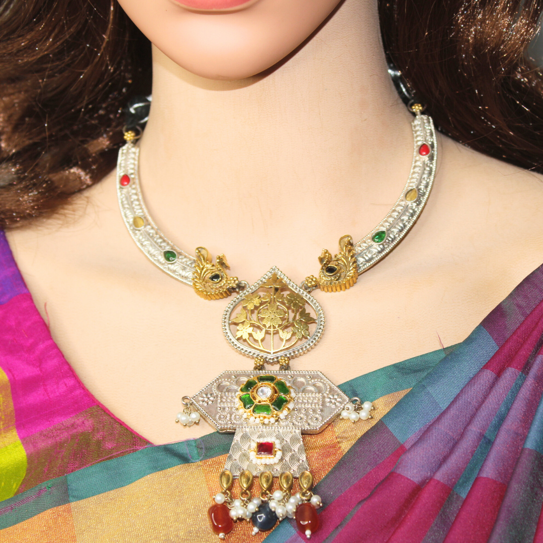 RAJWADI DUAL-TONE PACHI KUNDAN NECKLACE SET