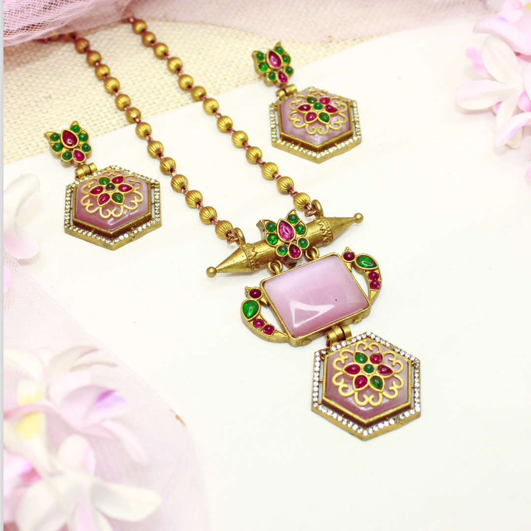 RAJWADI PENDANT SET-PINK