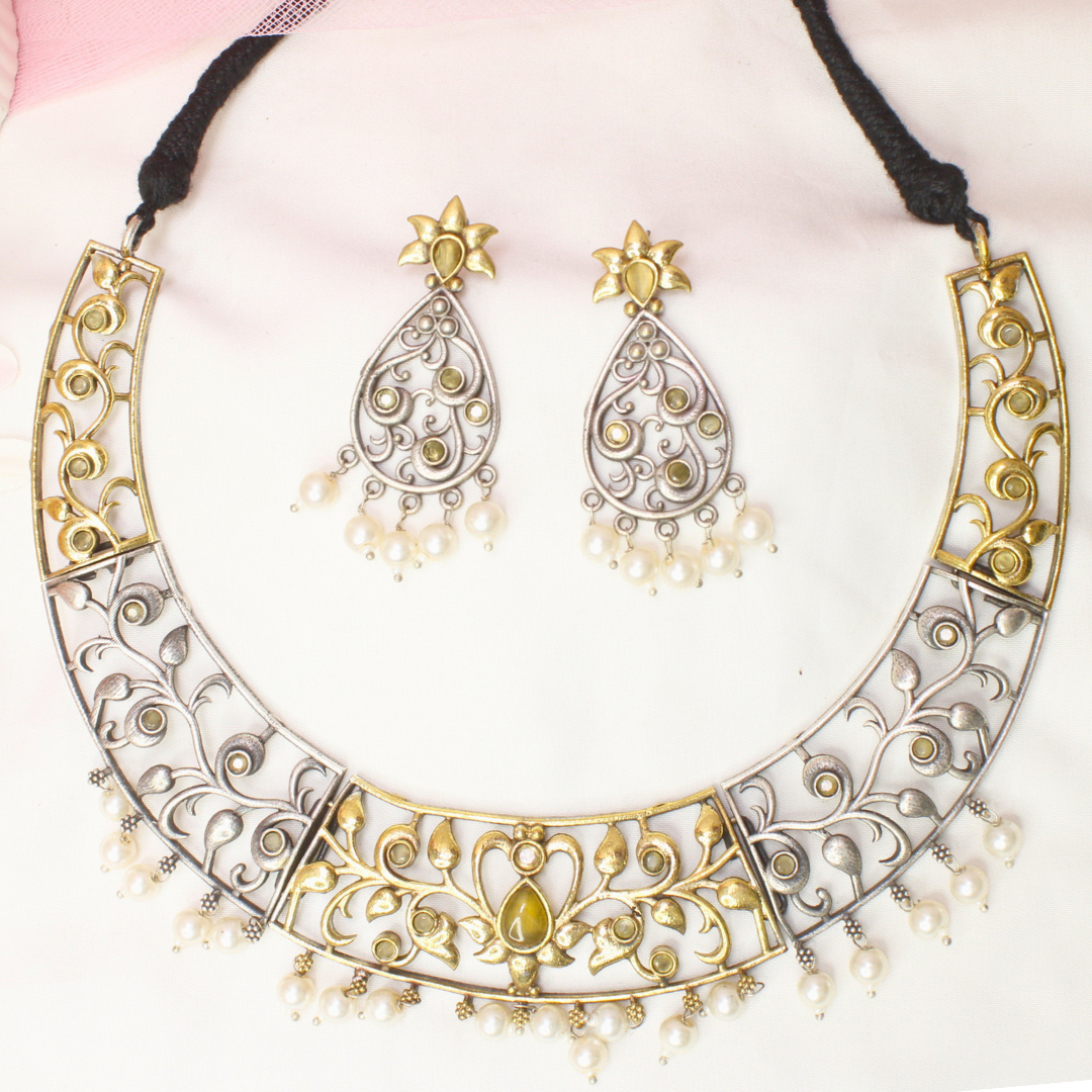 DUAL-TONE CUTWORK NECKLACE SET