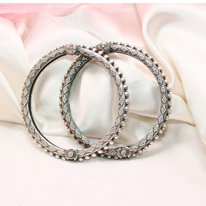 SILVER LOOK ALIKE PAIR OF BANGLES - AARYA