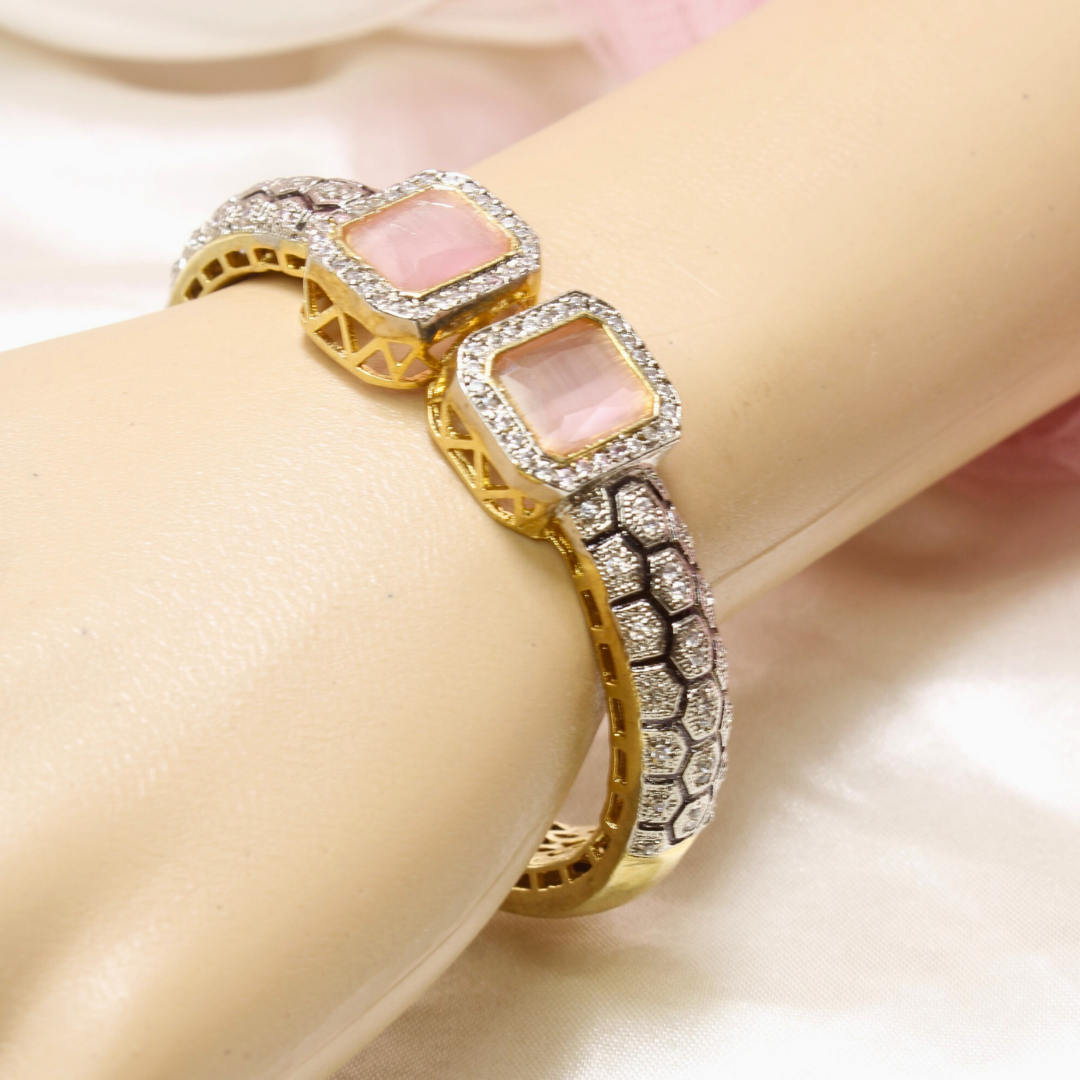 DIAMOND LOOK ALIKE BRACELET GOLDEN POLISH-PINK