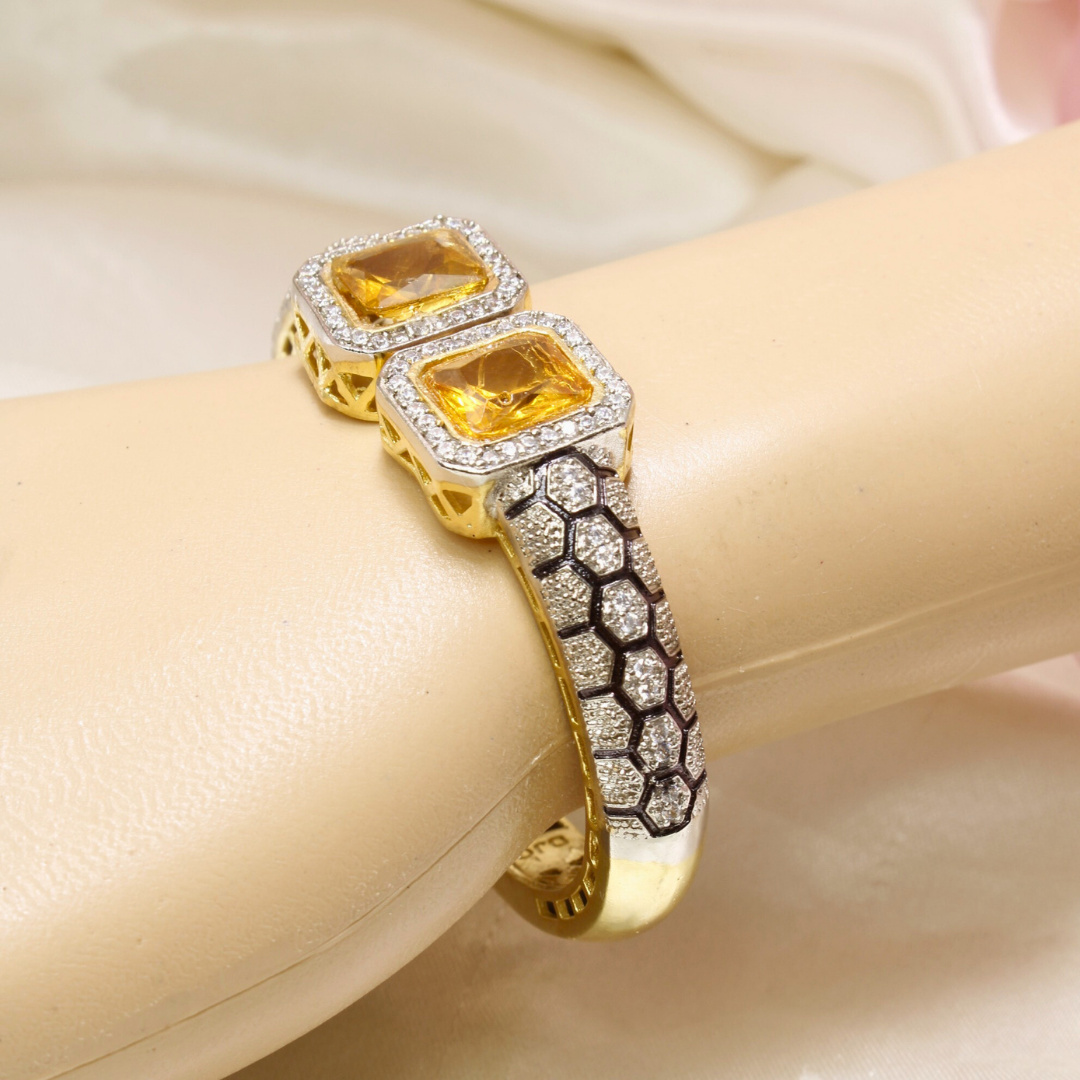 DIAMOND LOOK ALIKE BRACELET GOLDEN POLISH-YELLOW