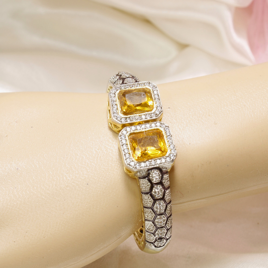 DIAMOND LOOK ALIKE BRACELET GOLDEN POLISH-YELLOW