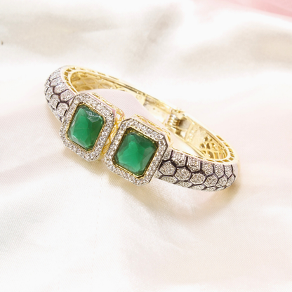 DIAMOND LOOK ALIKE BRACELET GOLDEN POLISH-GREEN