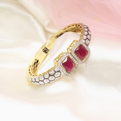 DIAMOND LOOK ALIKE BRACELET GOLDEN POLISH-RED