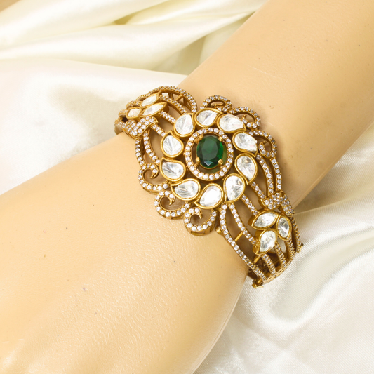 POLKI MOISSANITE FLOWER ANTIQUE GOLDEN BRACELET-GREEN