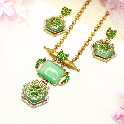 RAJWADI PENDANT SET-GREEN