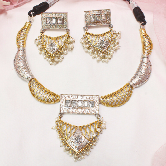 DUAL-TONE JAALI NECKLACE SET-TRANSPARENT