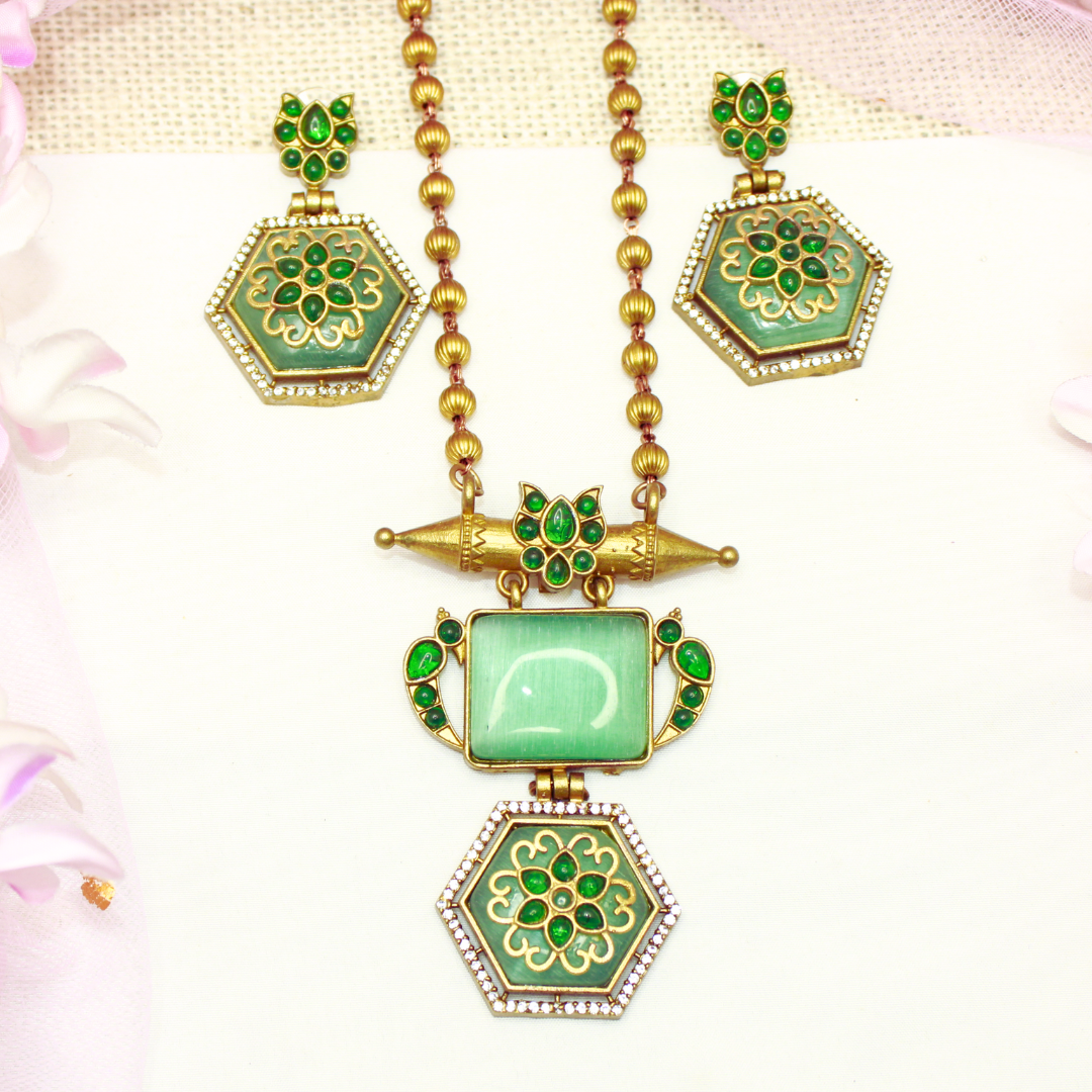 RAJWADI PENDANT SET-GREEN