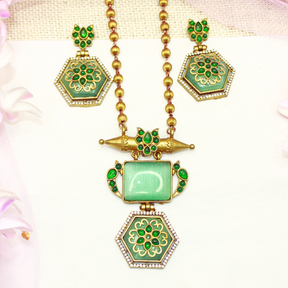 RAJWADI PENDANT SET-GREEN