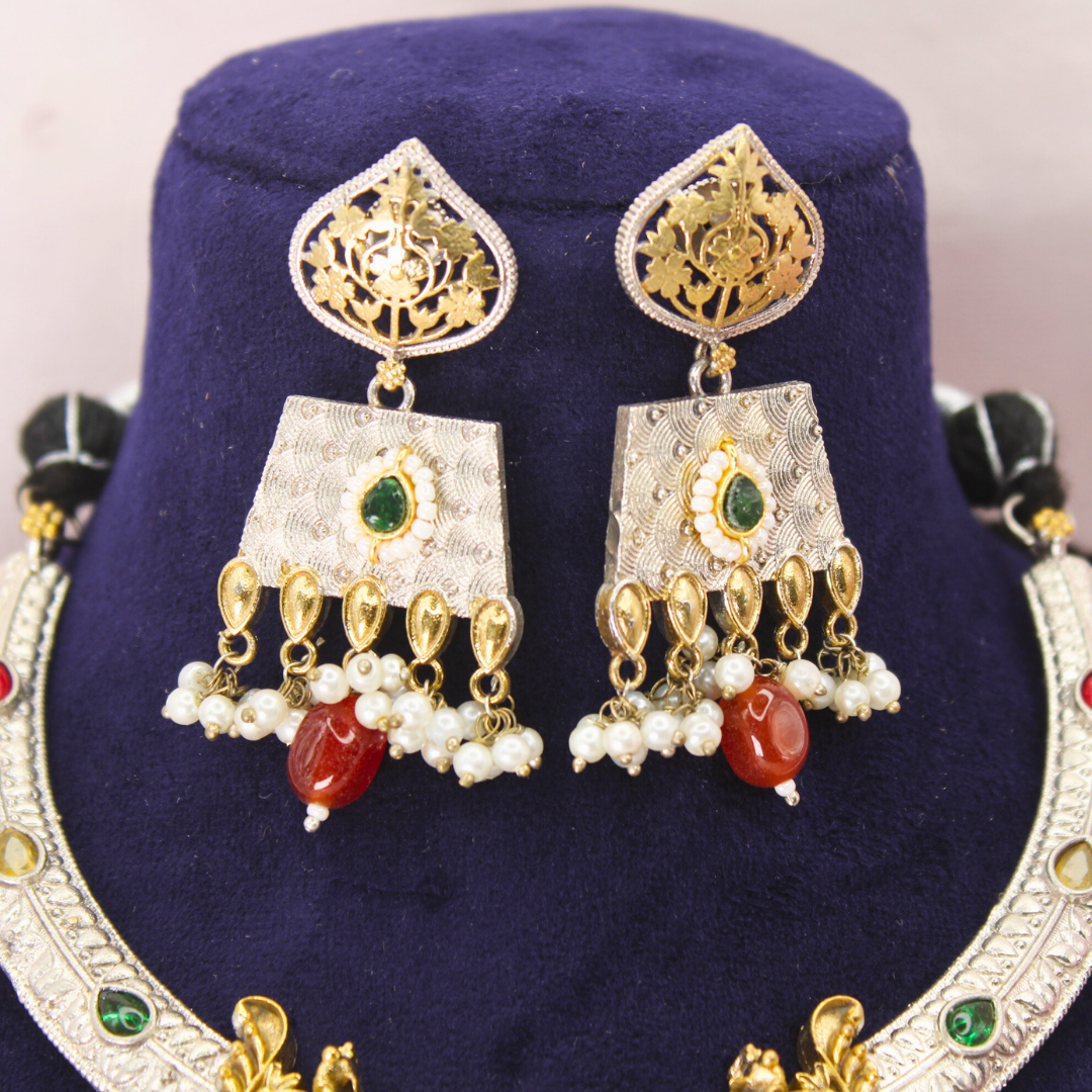 RAJWADI DUAL-TONE PACHI KUNDAN NECKLACE SET