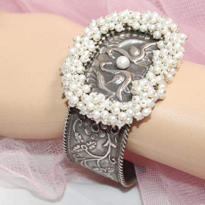 SILVER REPLICA CUFF BRACELET WITH PEARLS