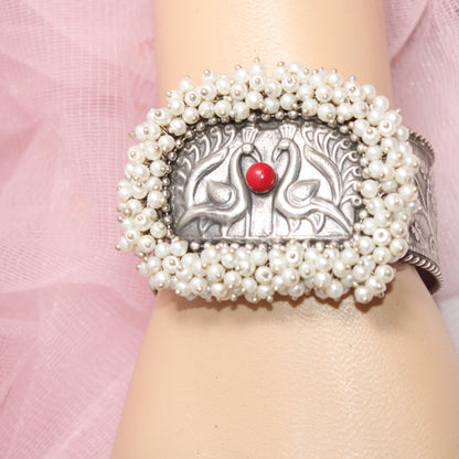 SILVER REPLICA CUFF BRACELET WITH PEARLS