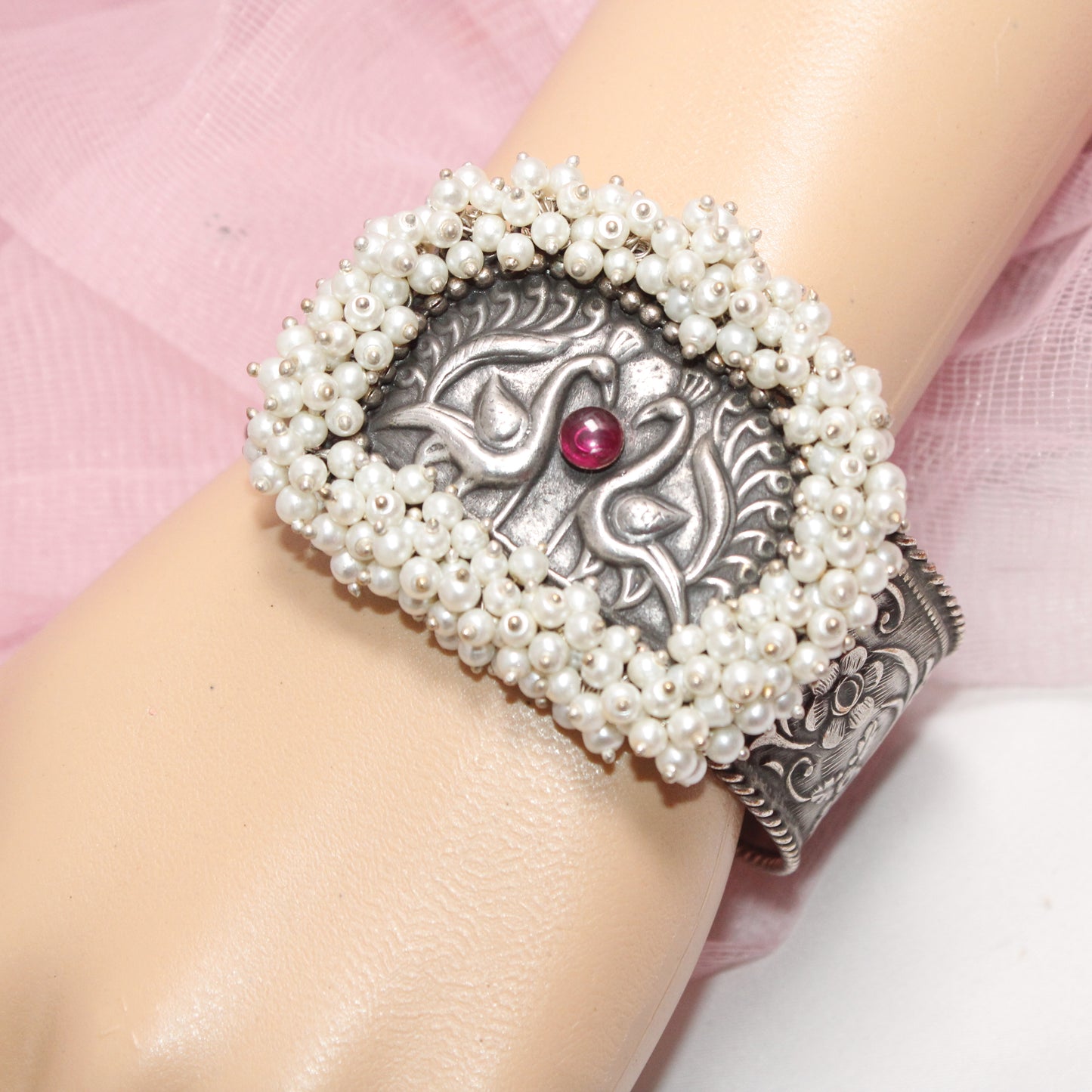 SILVER REPLICA CUFF BRACELET WITH PEARLS