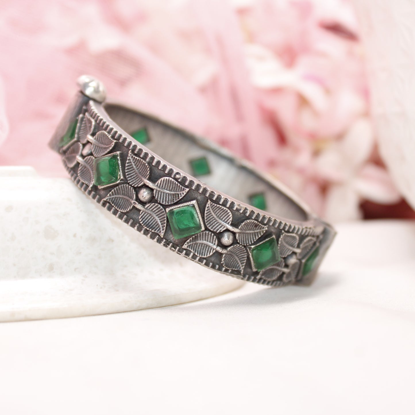 KALI-OXIDISED SILVER LOOK ALIKE KADA-GREEN