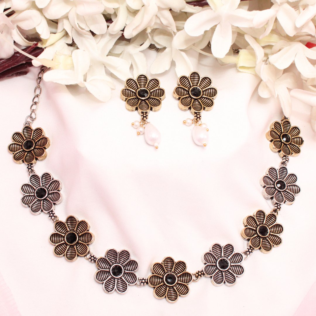 AARYA DUAL TONE NECKLACE SET-BLACK -Necklaces