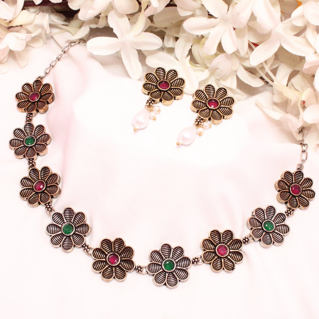 AARYA DUAL TONE NECKLACE SET-RED & GREEN -Necklaces