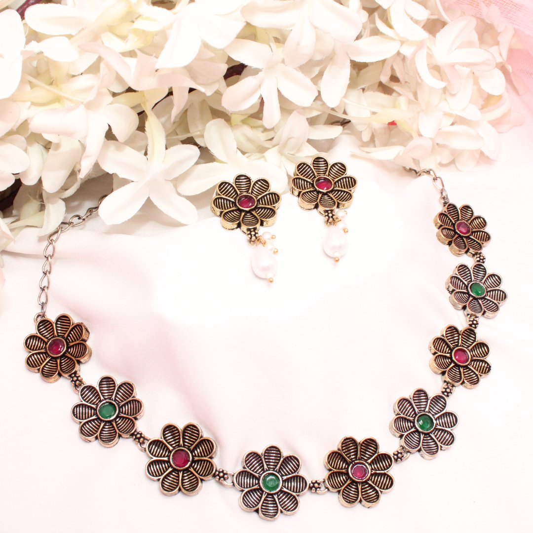 AARYA DUAL TONE NECKLACE SET-RED & GREEN -Necklaces