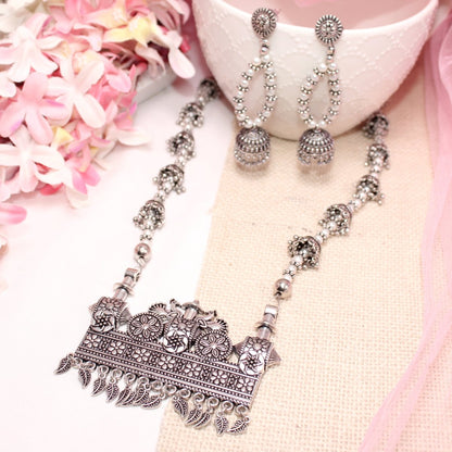 BANJARA PENDANT SET-JHUMKI PATTERN-RECTANGULAR PATTERN-WHITE -Charms & Pendants