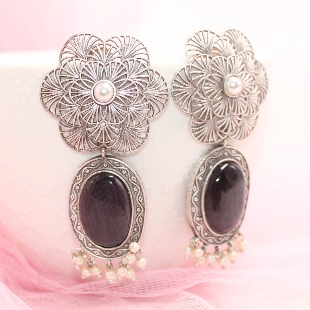 BIG FLOWER JAALI WITH MONALISA STONE EARRING-BLACK -EARRING