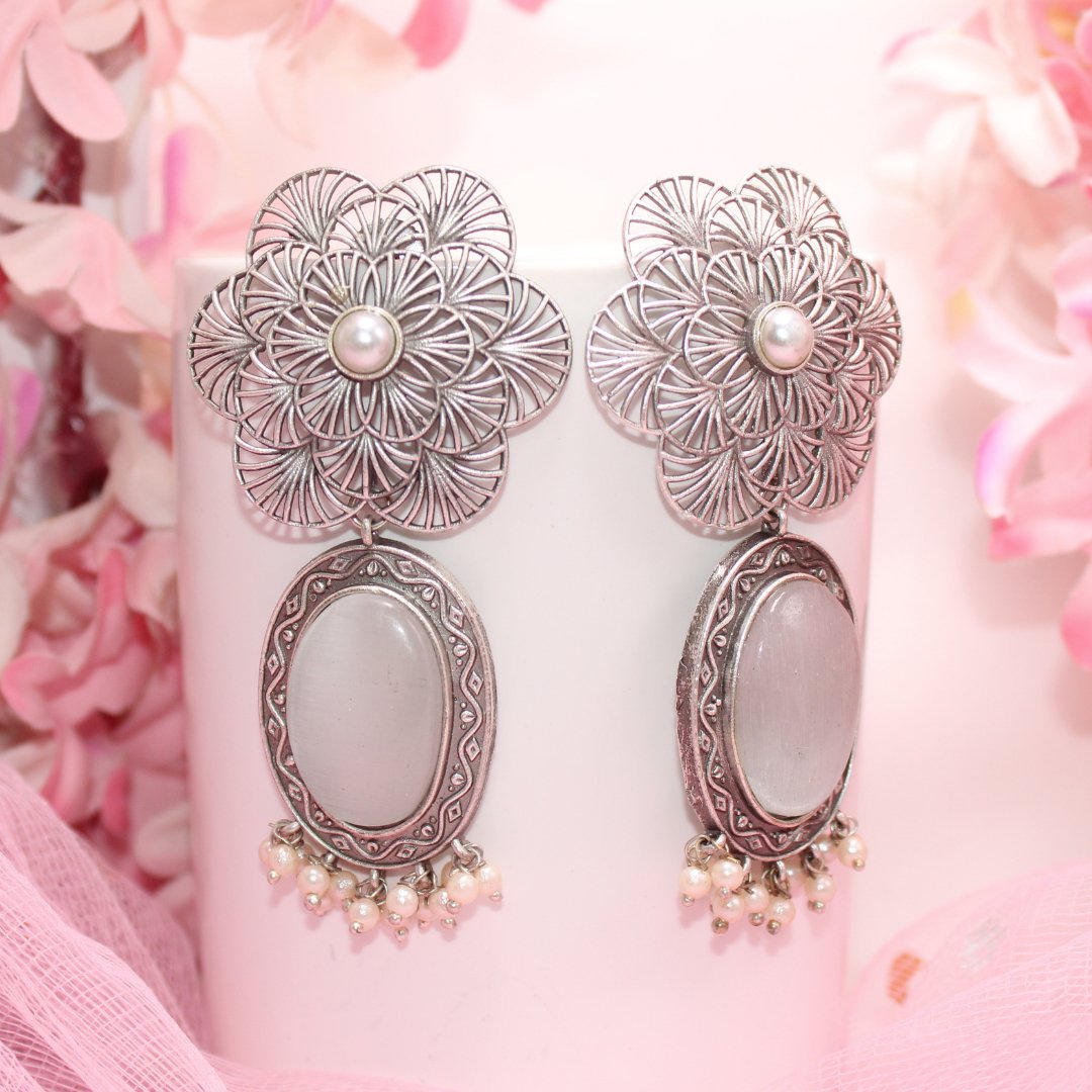 BIG FLOWER JAALI WITH MONALISA STONE EARRING-GREY -EARRING