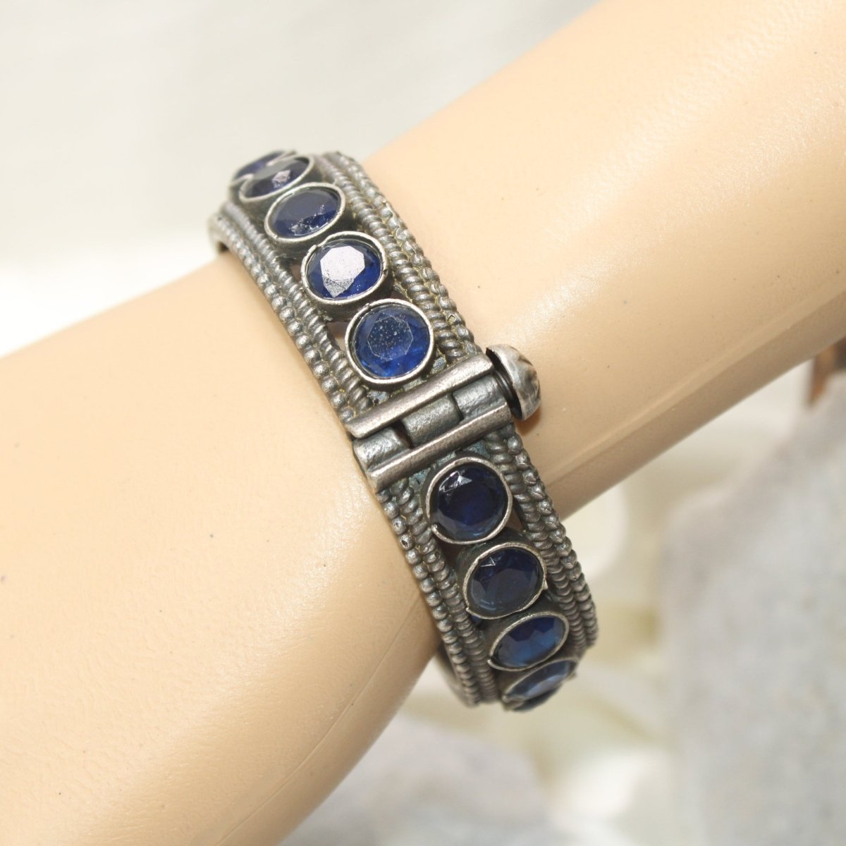 BIG ROUND MULTI STONE KADA - BLUE - kada