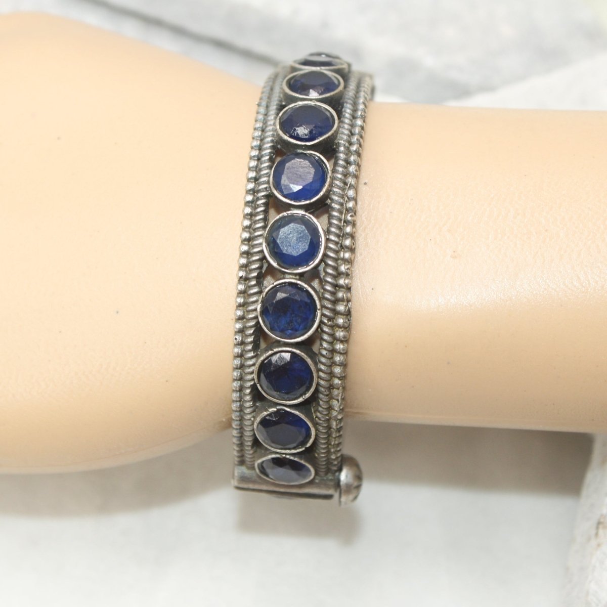 BIG ROUND MULTI STONE KADA - BLUE - kada