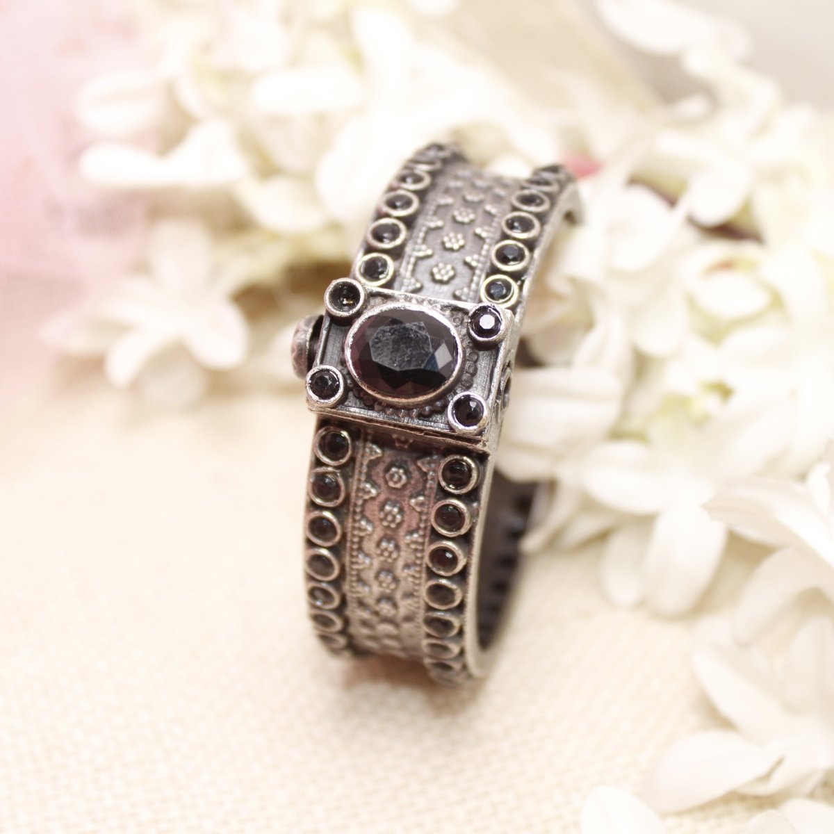 BOHO BIG STONE KADA-BLACK -kada