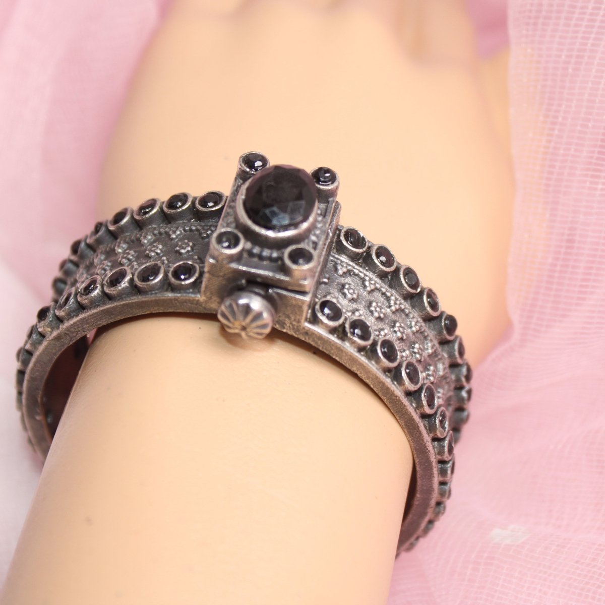 BOHO BIG STONE KADA-BLACK -kada