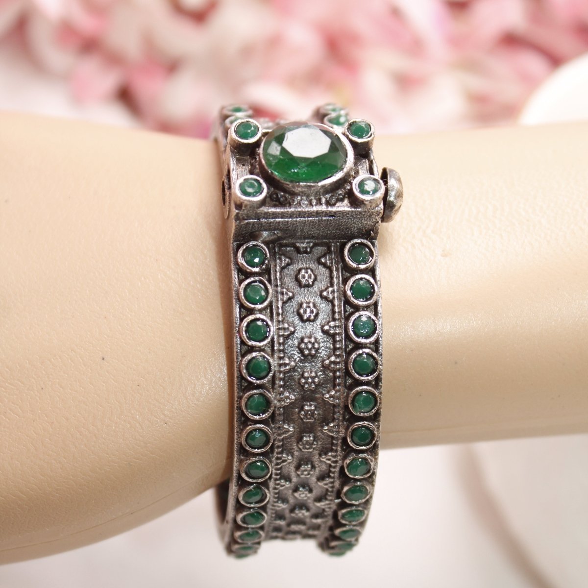 BOHO BIG STONE KADA - GREEN - kada