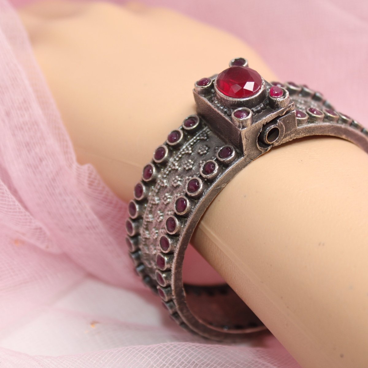 BOHO BIG STONE KADA-RED -kada