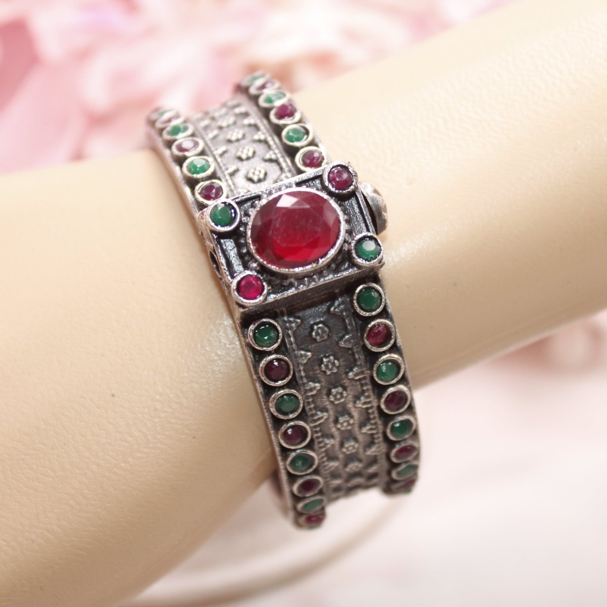 BOHO BIG STONE KADA - RED & GREEN - kada