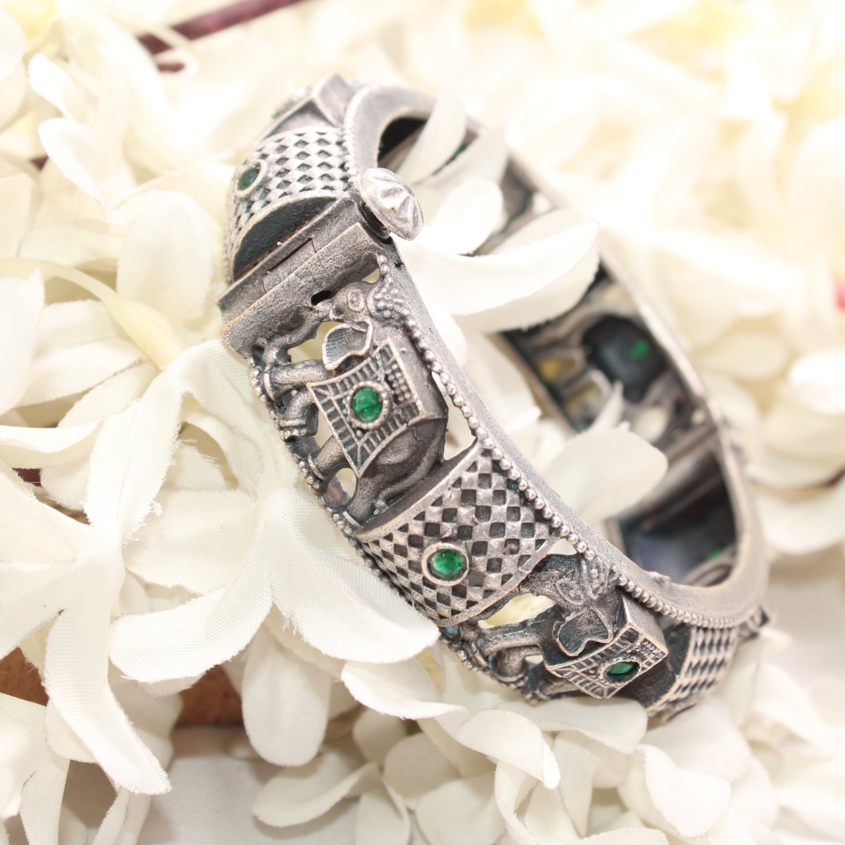 BOHO ELEPHANT KADA GREEN STONE MATTE FINISH-SINGLE KADA -kada