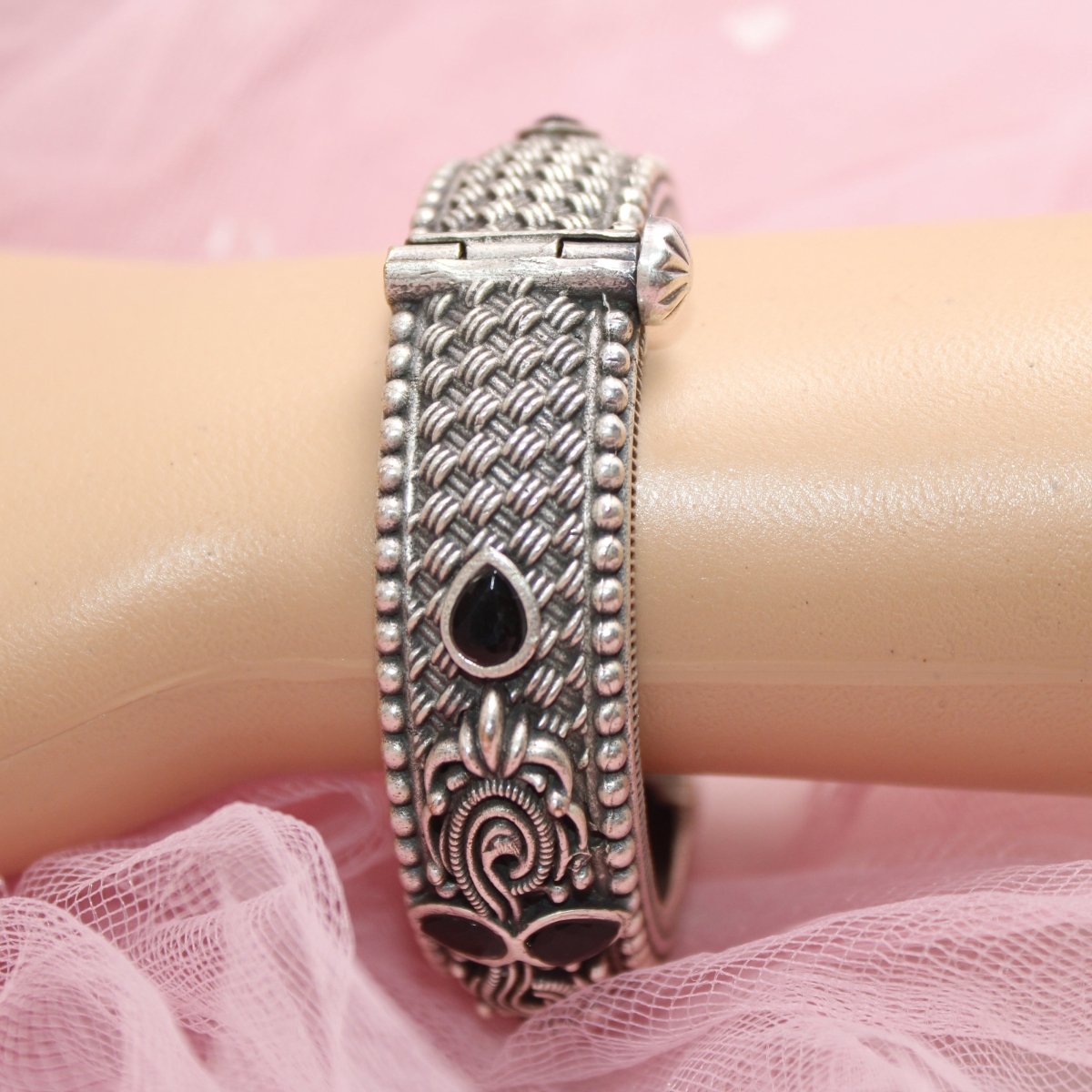 BOHO MAT WEAVE PATTERN KADA-BLACK -kada