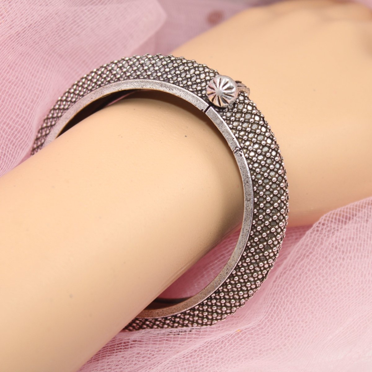 BOHO MESH WITH DOT PATTERN KADA -kada