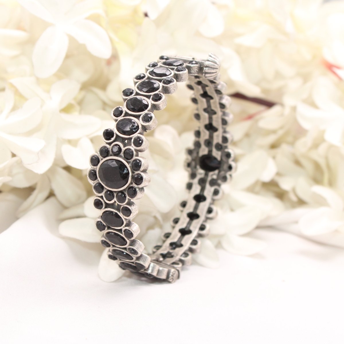 BOHO OVAL STONE KADA BLACK STONE MATTE FINISH-SINGLE KADA -kada