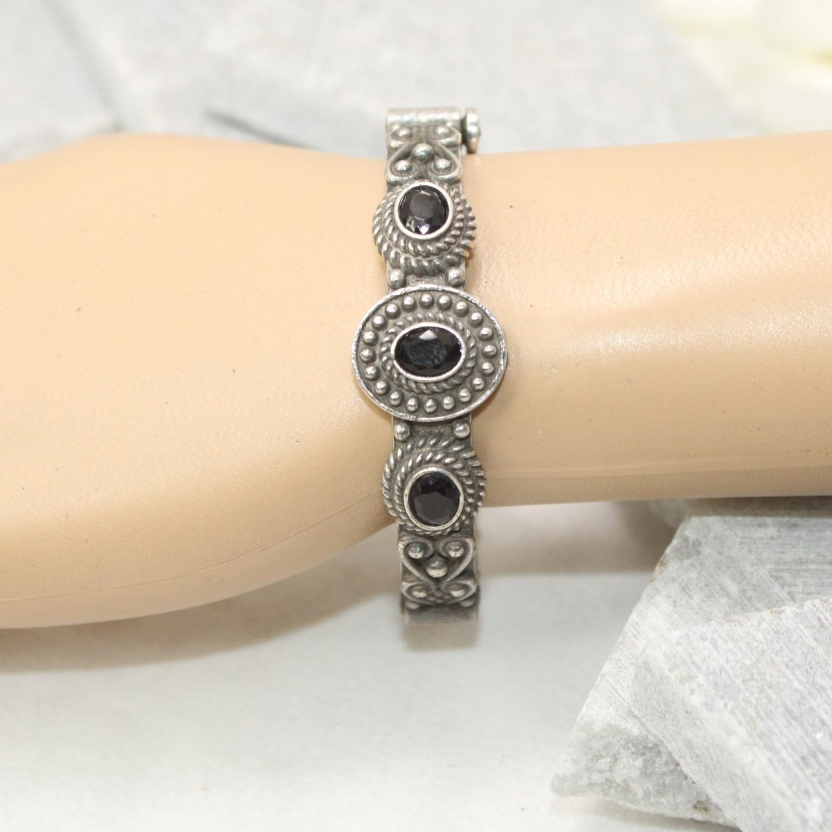 BRACELET LOOK ANTIQUE FINISH KADA - BLACK - kada