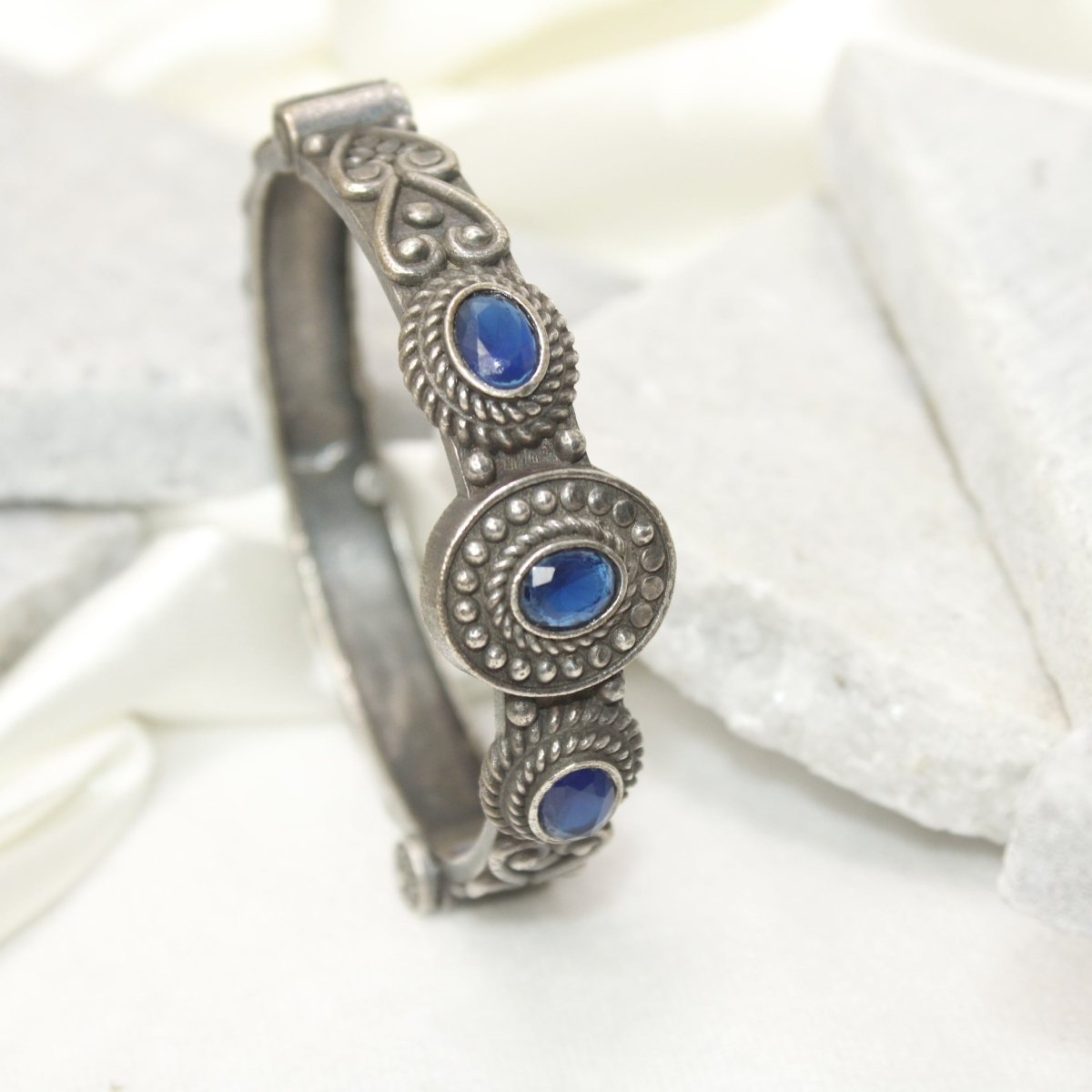 BRACELET LOOK ANTIQUE FINISH KADA - BLUE - kada