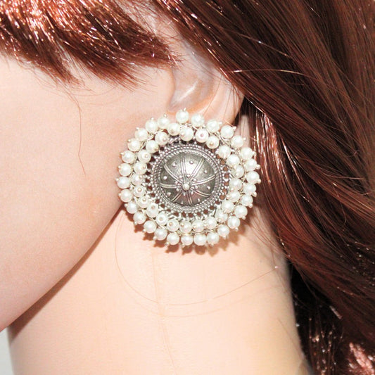 CHAKRA WITH PEARL BORDER STUD -EARRING