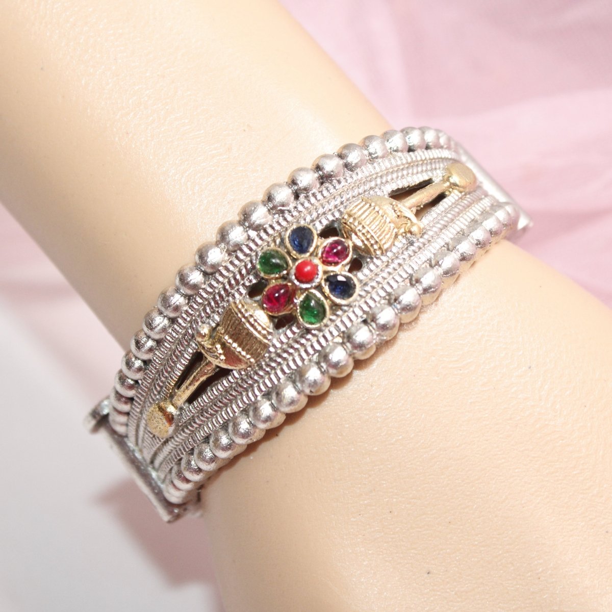 CHANDINI SILVER REPLICA DUAL - TONE STONE FLOWER KADA - kada