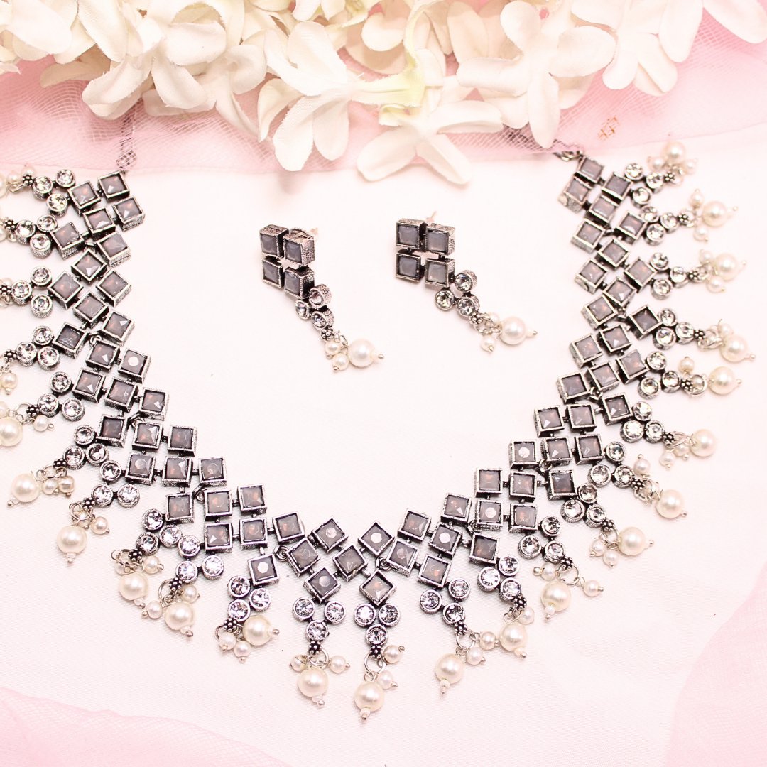 CRYSTAL NECKLACE SET-GREY -Necklaces