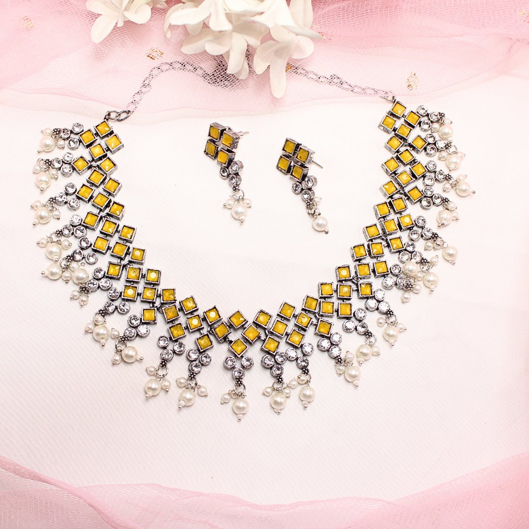 CRYSTAL NECKLACE SET-YELLOW -Necklaces