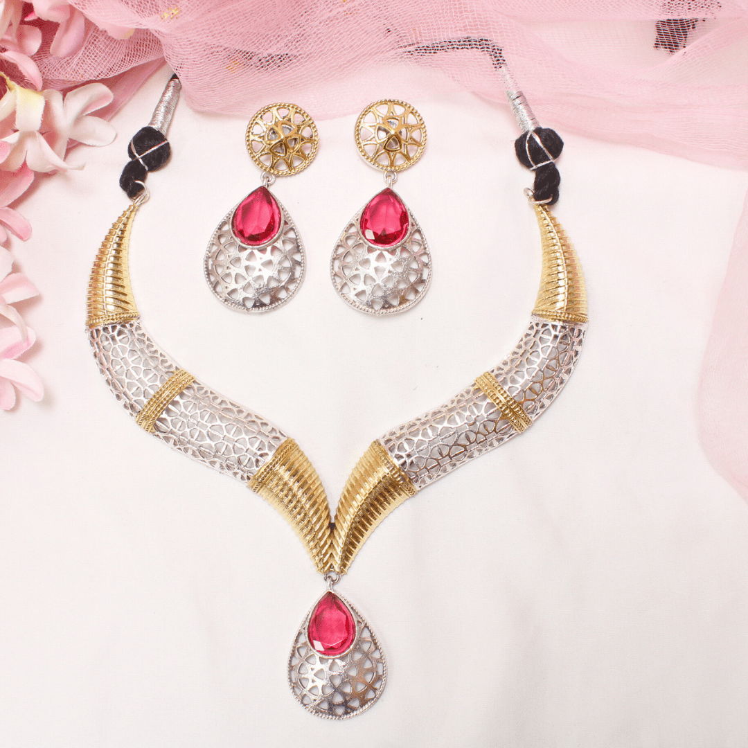 DUAL - TONE CUTWORK NECKLACE SET - RUBY RED - Necklaces