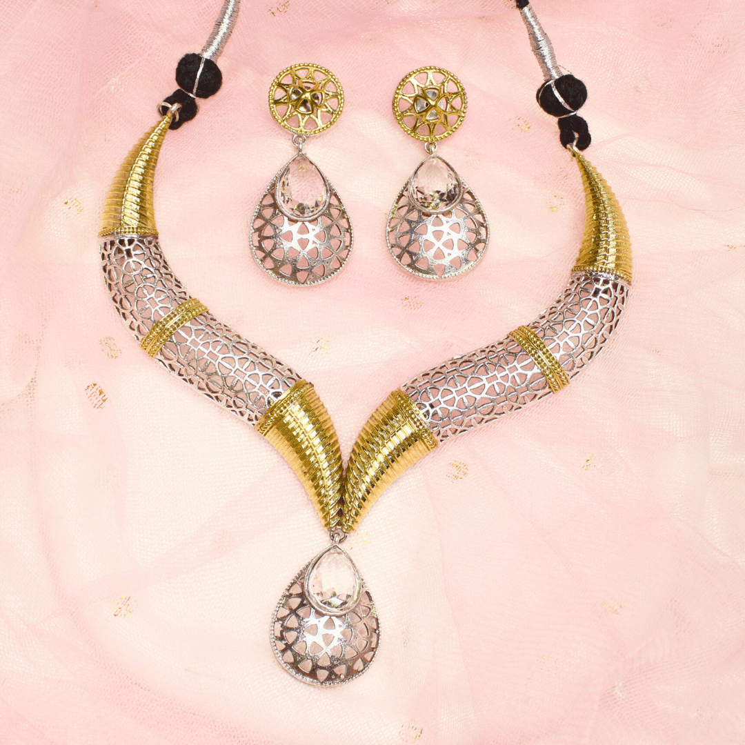 DUAL - TONE CUTWORK NECKLACE SET - TRANSPARENT - Necklaces