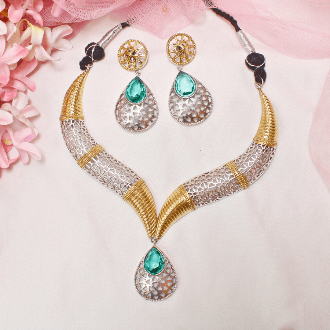 DUAL - TONE CUTWORK NECKLACE SET - TURQUOISE - Necklaces