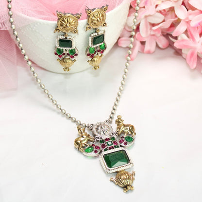 DUAL - TONE NANDI PENDANT SET - GREEN (GOLDEN EARRING) - Charms & Pendants