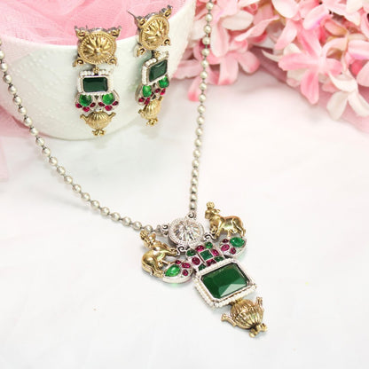 DUAL - TONE NANDI PENDANT SET - GREEN (SILVEREARRING) - Charms & Pendants