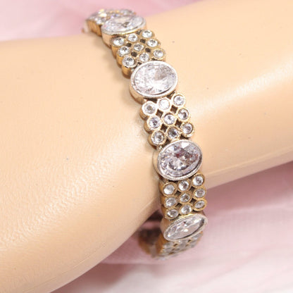 DUAL - TONE OVAL AND DOTS STONE KADA - WHITE - kada