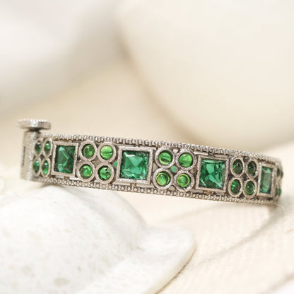 DUAL - TONE SQUARE AND DOTS STONE KADA - GREEN - kada